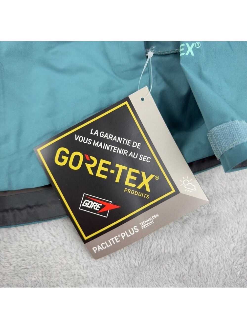 Patagonia NWT Women's Size Small Calcite Gore-tex Jacket 84995 Style Number - Picture 4 of 16